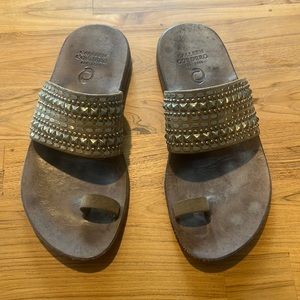 Colleen Cordero Tetra Sandal Size 8.5 Smoke Suede with Silver Studs barely worn